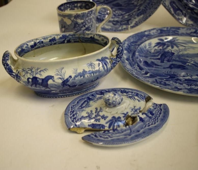 INDIAN SPORTING SERIES BLUE AND WHITE PRINTED EARTHENWARE- A Spode "Chase after a Wolf" soup plate Image