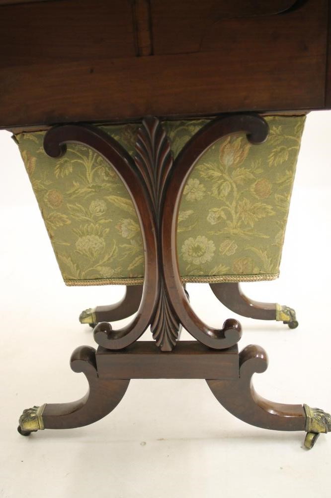 A GEORGE IV MAHOGANY WORK TABLE Image