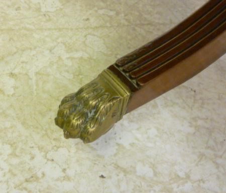 A PLUM PUDDING MAHOGANY BREAKFAST TABLE Image