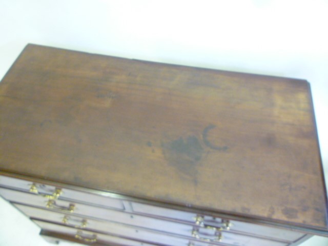 A GEORGIAN MAHOGANY CHEST Image