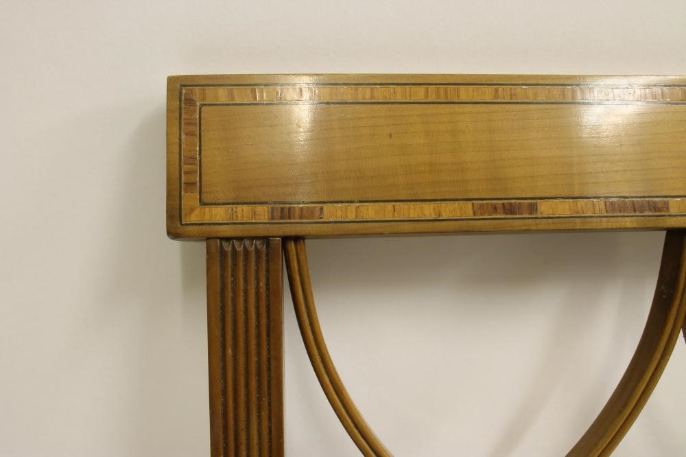 AN EDWARDIAN SATINWOOD SINGLE BEDSTEAD Image