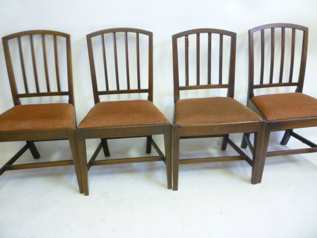 A SET OF FOUR GEORGIAN MAHOGANY DINING CHAIRS Image