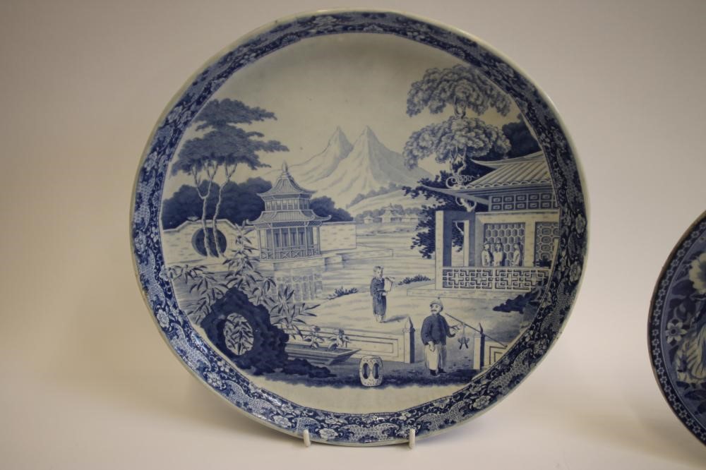 CHINOISERIE BLUE AND WHITE PRINTED EARTHENWARE- A "Tardis" plate Image