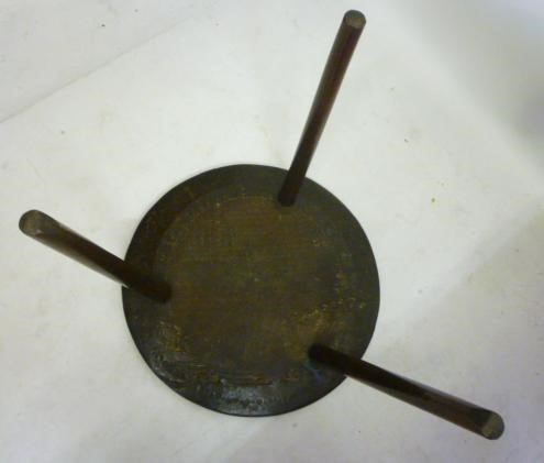 AN OAK OCCASIONAL TABLE Image