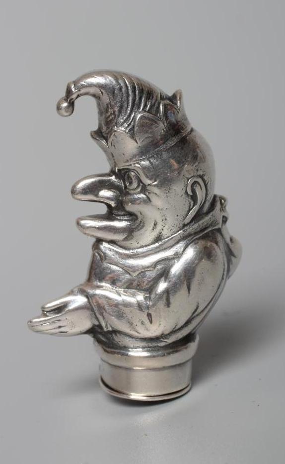 A MODERN SILVER NOVELTY MR PUNCH VESTA CASE by David A Bowles, London 1992, 2 1/4" high Image