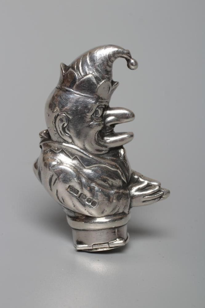 A MODERN SILVER NOVELTY MR PUNCH VESTA CASE by David A Bowles, London 1992, 2 1/4" high Image