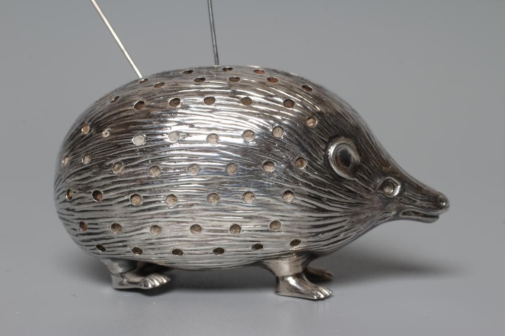 AN EDWARDIAN SILVER NOVELTY HEDGEHOG PIN CUSHION by Adie & Lovekin, Birmingham 1906, 2 1/4" long Image