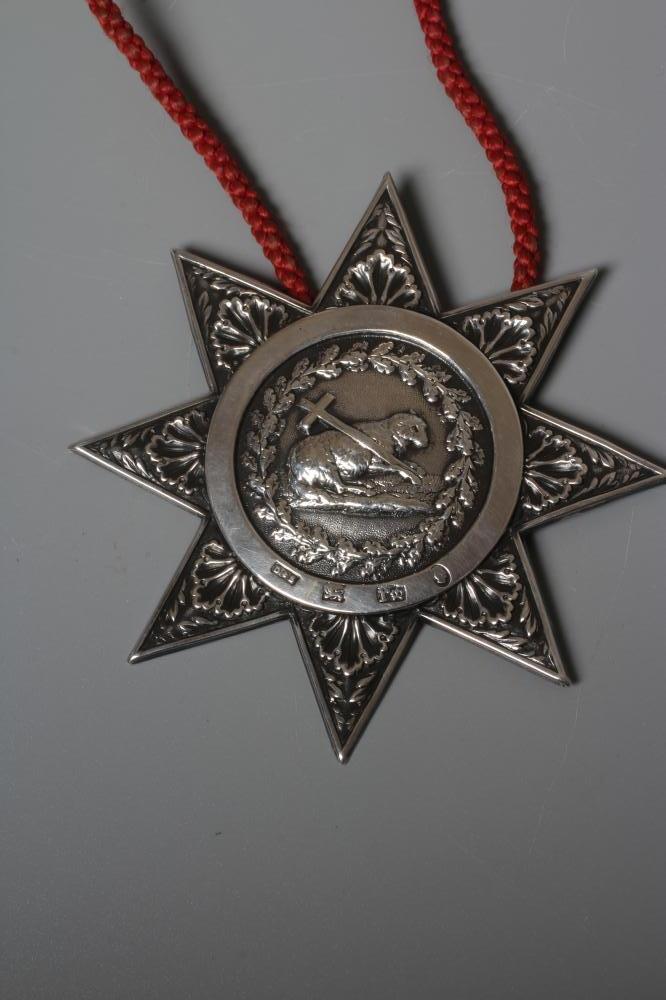 A WILLIAM IV KNIGHTS TEMPLAR SILVER BADGE by James Dixon & Son, Sheffield 1837, the eight point star Image