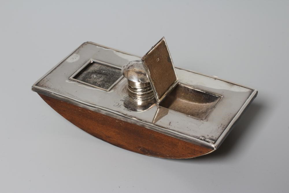 OF PHILATELIC INTEREST - AN EDWARDIAN SILVER ROCKER BLOTTER by Walker & Hall, of oblong form with Image