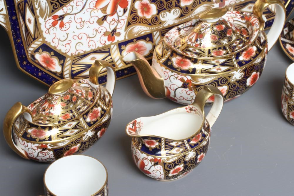 AN EDWARDIAN ROYAL CROWN DERBY WITCHES PATTERN PART SERVICE Image