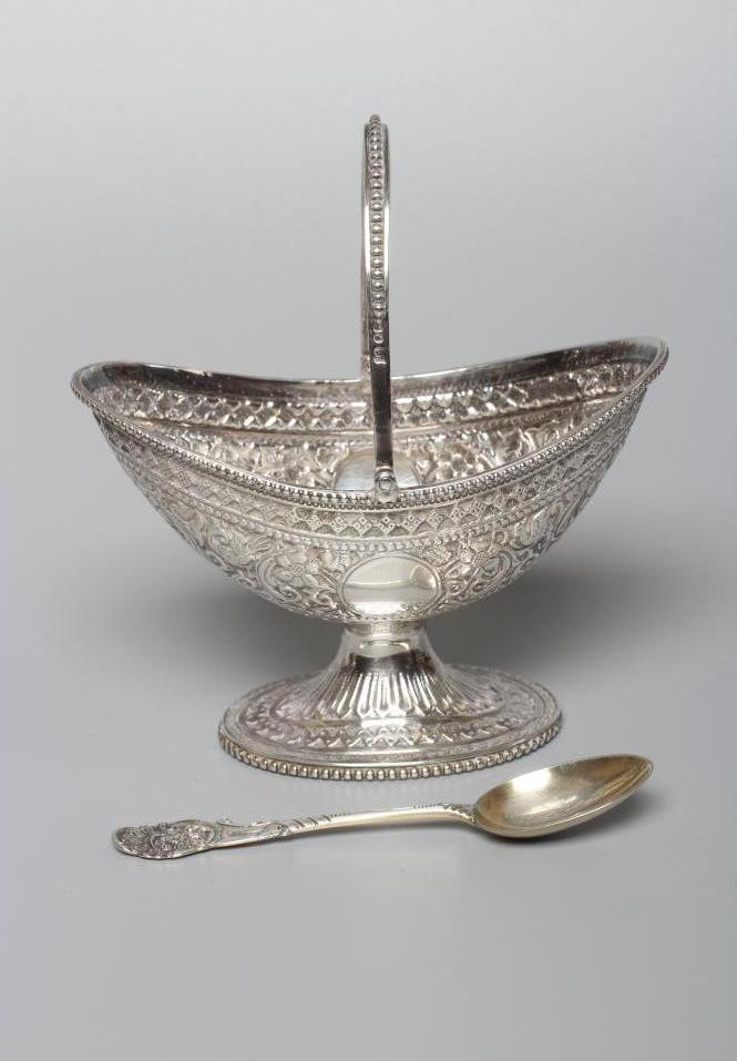 A VICTORIAN SILVER OVAL SUGAR BASKET by John Aldwinckle & Thomas Slater Image