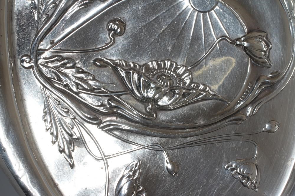 AN EDWARDIAN SILVER ART NOUVEAU DRESSING TABLE TRAY, maker's mark rubbed, Birmingham 1909, of Image