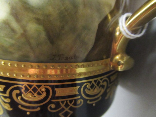 A VIENNA PORCELAIN TANKARD Image