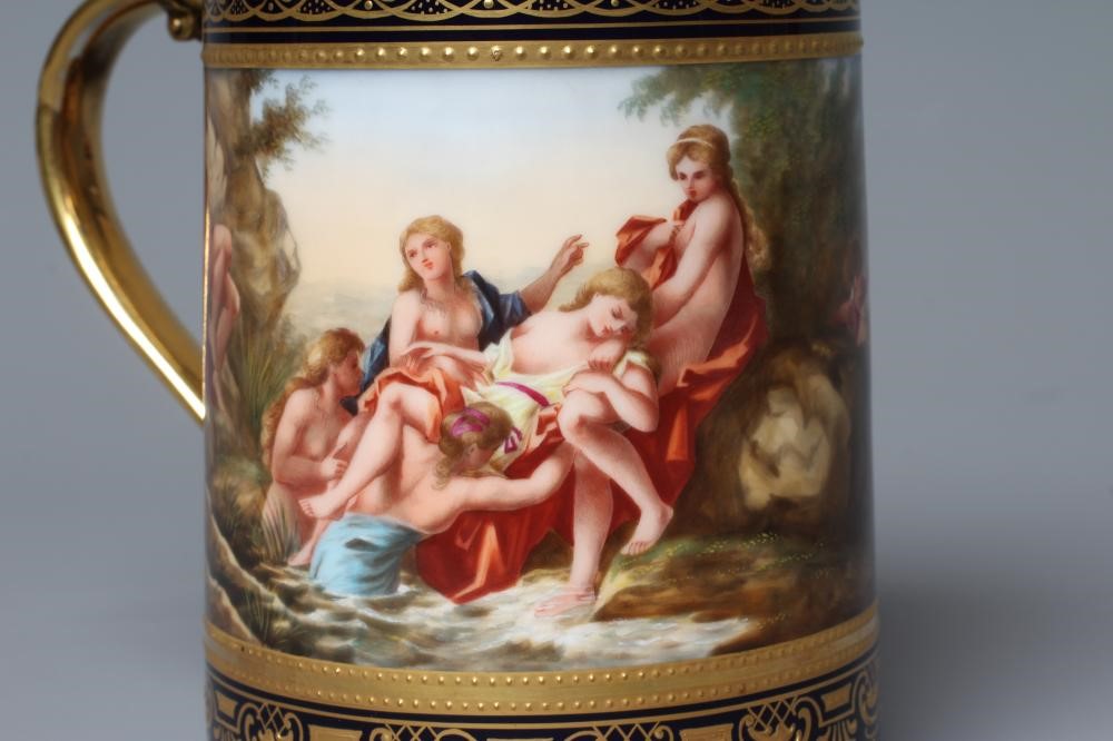 A VIENNA PORCELAIN TANKARD Image
