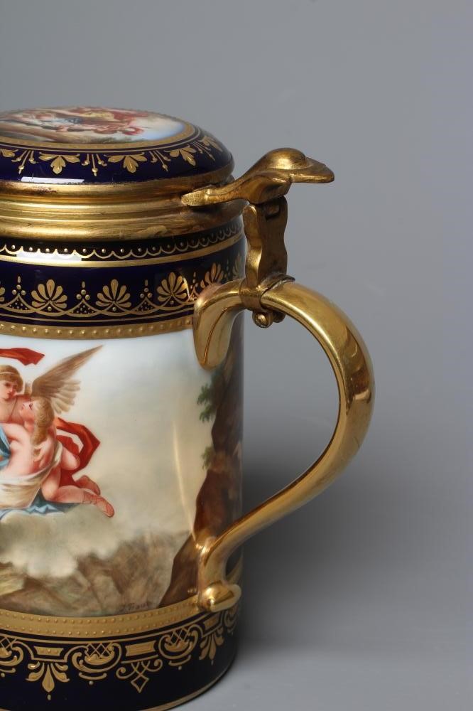 A VIENNA PORCELAIN TANKARD Image