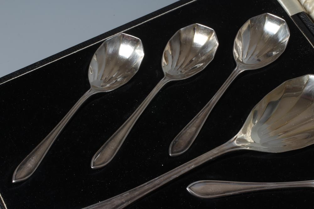 A SET OF SIX GEORGE V SILVER ART DECO FRUIT SPOONS WITH MATCHING SERVER by Viners, Sheffield 1933, Image