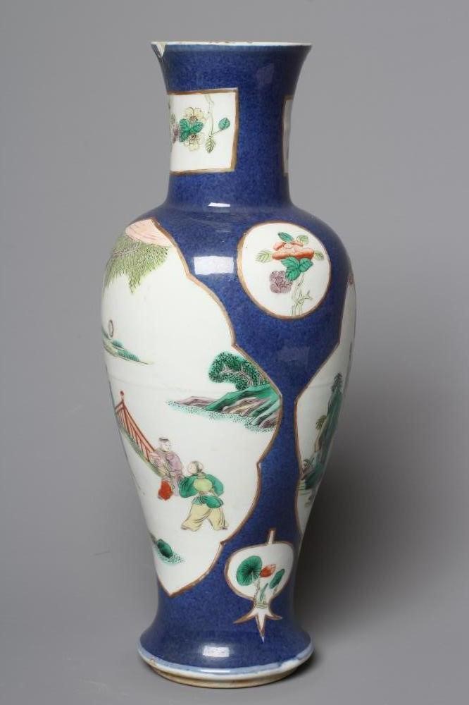 A CHINESE PORCELAIN FAMILLE VERTE VASE of inverted baluster form painted with lobed panels of Image