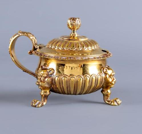 A GEORGE III SILVER GILT LARGE MUSTARD Image