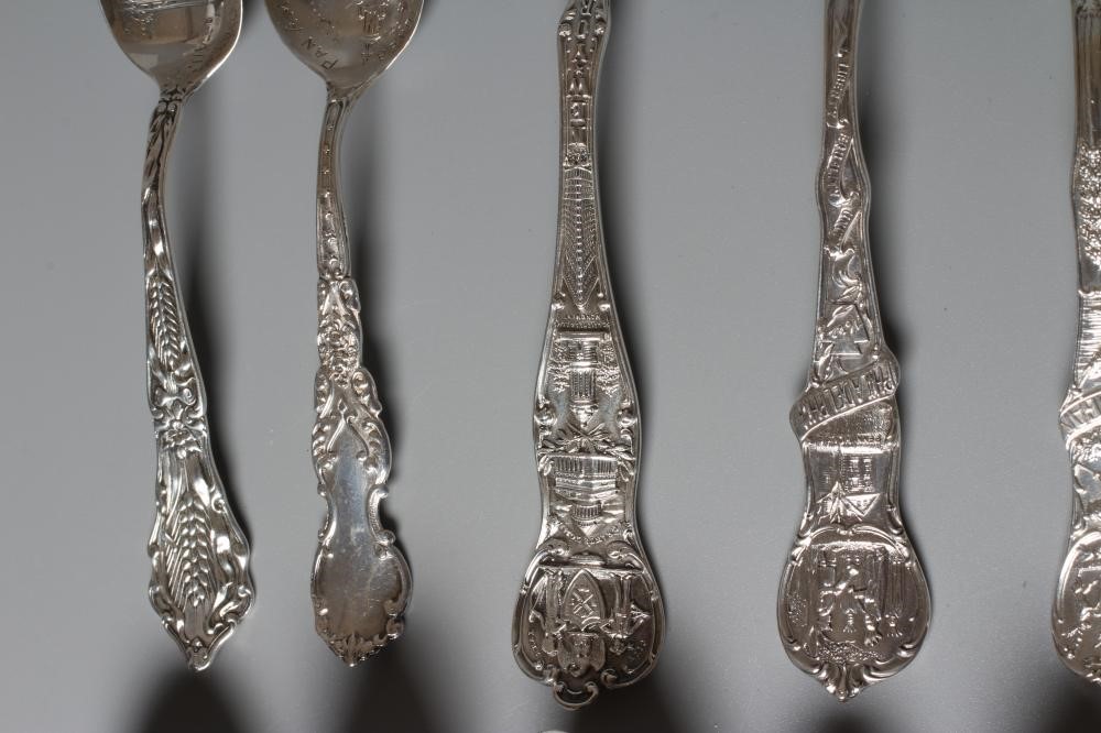 THIRTY TWO NORTH AMERICAN SILVER SOUVENIR TEASPOONS mainly stamped Sterling (certainly all silver) Image