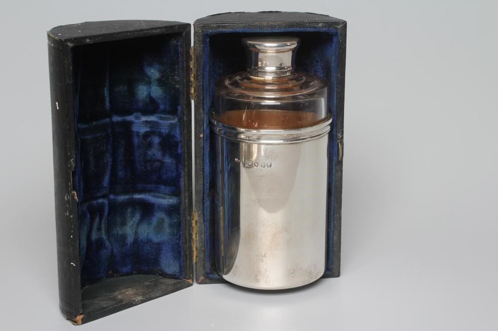 A VICTORIAN SILVER MOUNTED GLASS HUNTING BEAKER by Thomas Diller Image