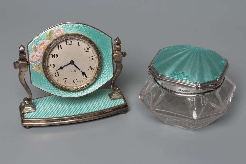AN ART DECO SILVER DRESSING TABLE TIMEPIECE Image