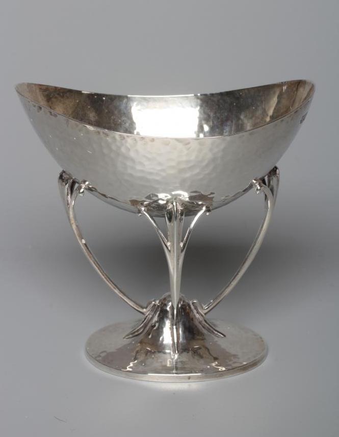 A SCOTTISH ARTS AND CRAFTS SILVER PEDESTAL SWEETMEAT BOWL by Hamilton & Inches Image