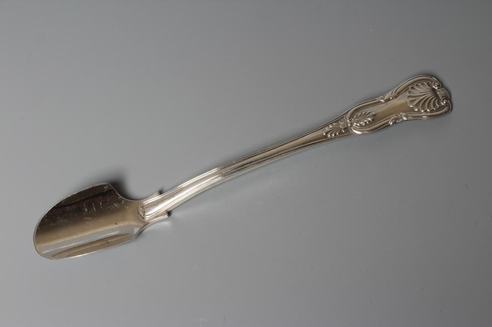 A VICTORIAN SILVER KINGS PATTERN STILTON SCOOP by E & J Eaton, London 1859, 8 1/2" long, 3ozs Image