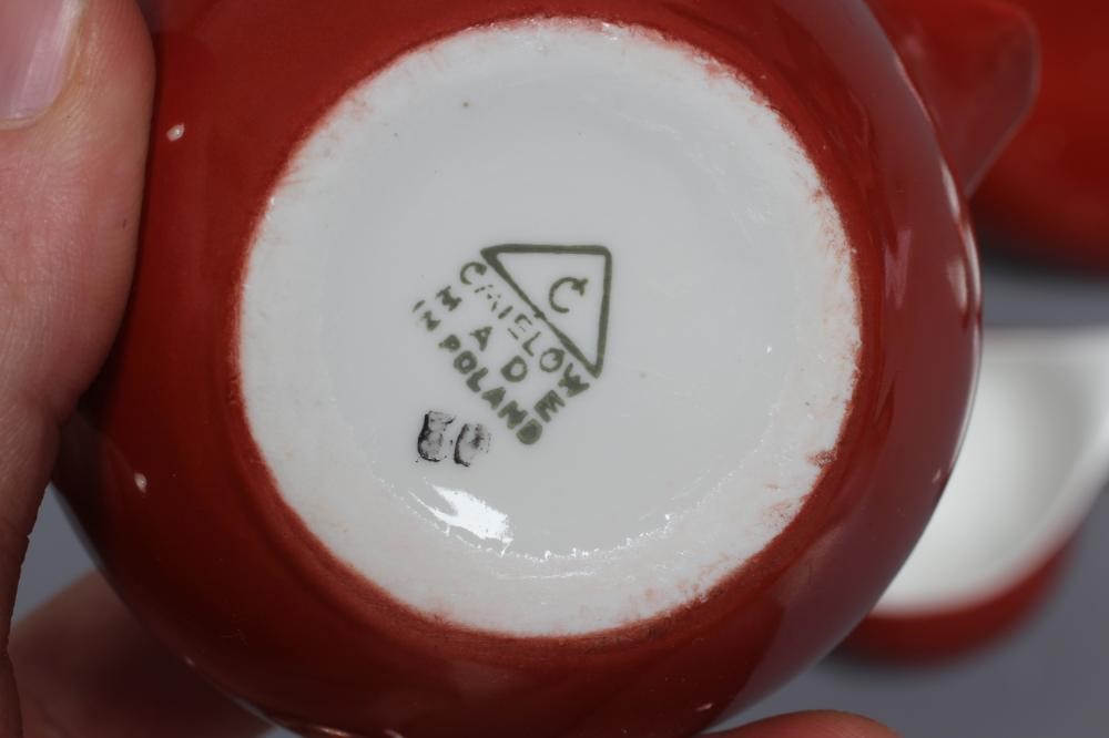 A CMIELOW PORCELAIN DOROTA TEA SERVICE DESIGNED BY LUBOMIR TOMASZEWSKI Image