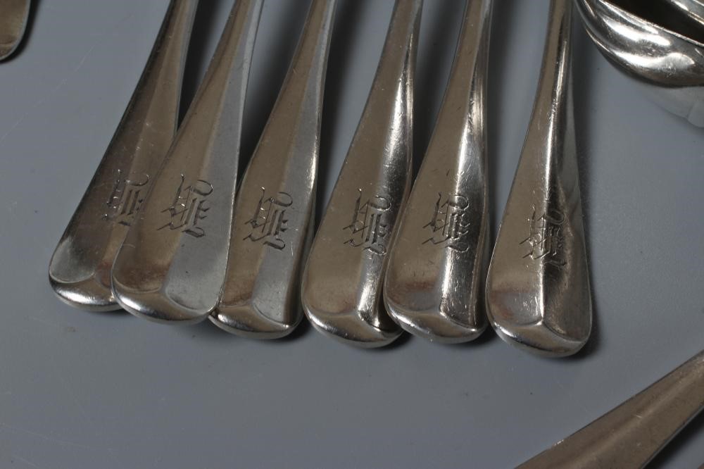 AN EDWARDIAN SILVER RAT TAIL PATTERN PART TABLE SERVICE by Walker & Hall Image