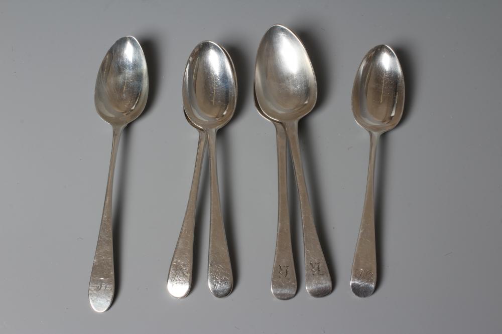 A PAIR OF GEORGE III SILVER OLD ENGLISH PATTERN DESSERT SPOONS Image