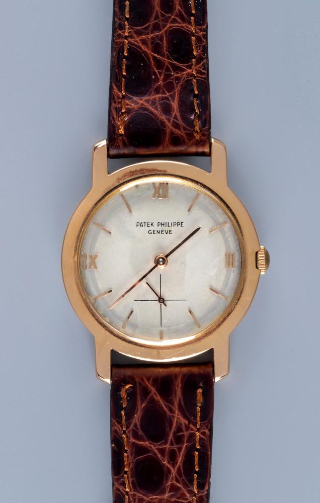 A GENTLEMAN'S 18CT ROSE GOLD PATEK PHILIPPE CALATRAVA WRISTWATCH Image