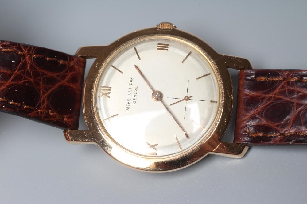 A GENTLEMAN'S 18CT ROSE GOLD PATEK PHILIPPE CALATRAVA WRISTWATCH Image