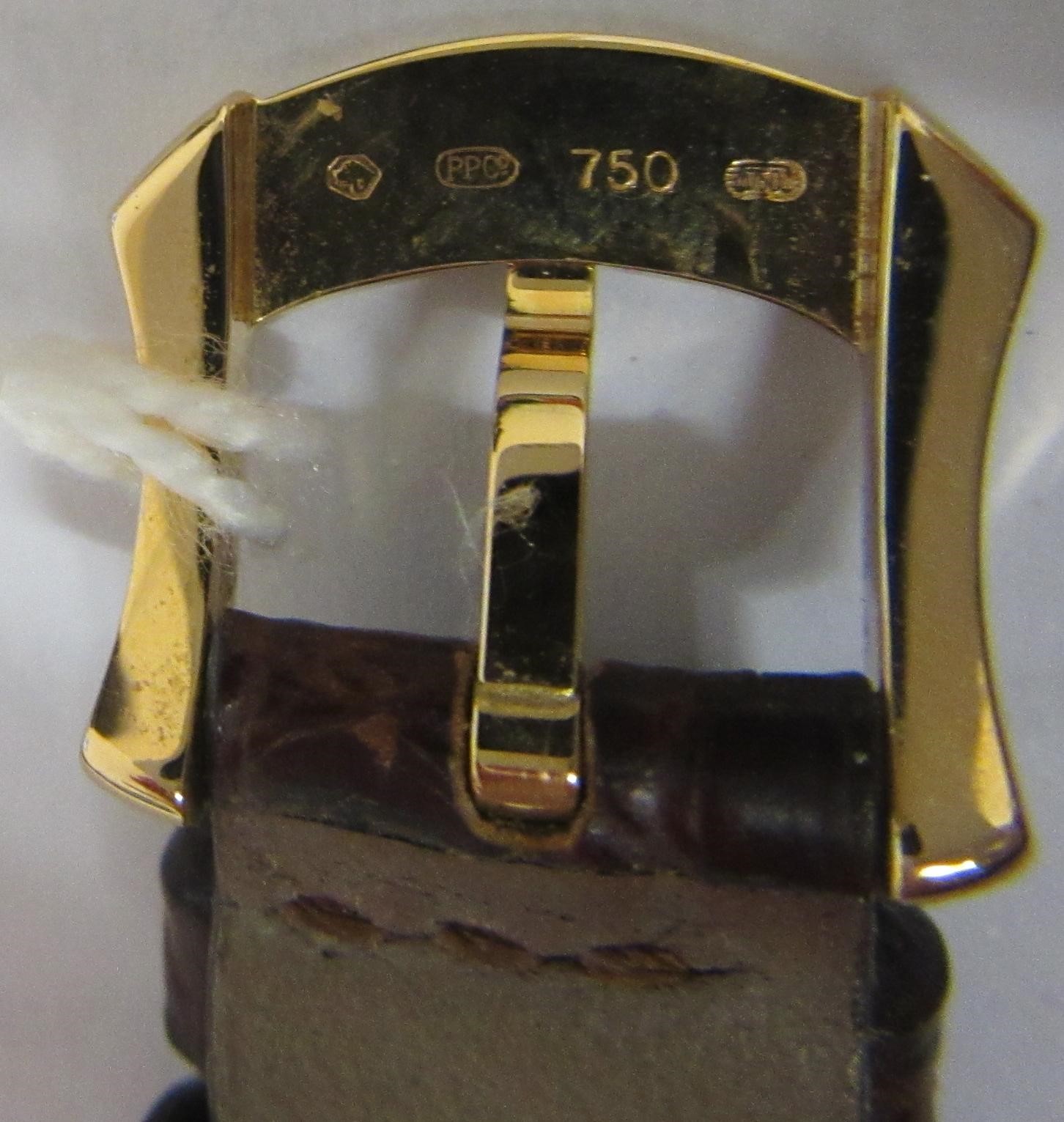 A GENTLEMAN'S 18CT ROSE GOLD PATEK PHILIPPE CALATRAVA WRISTWATCH Image