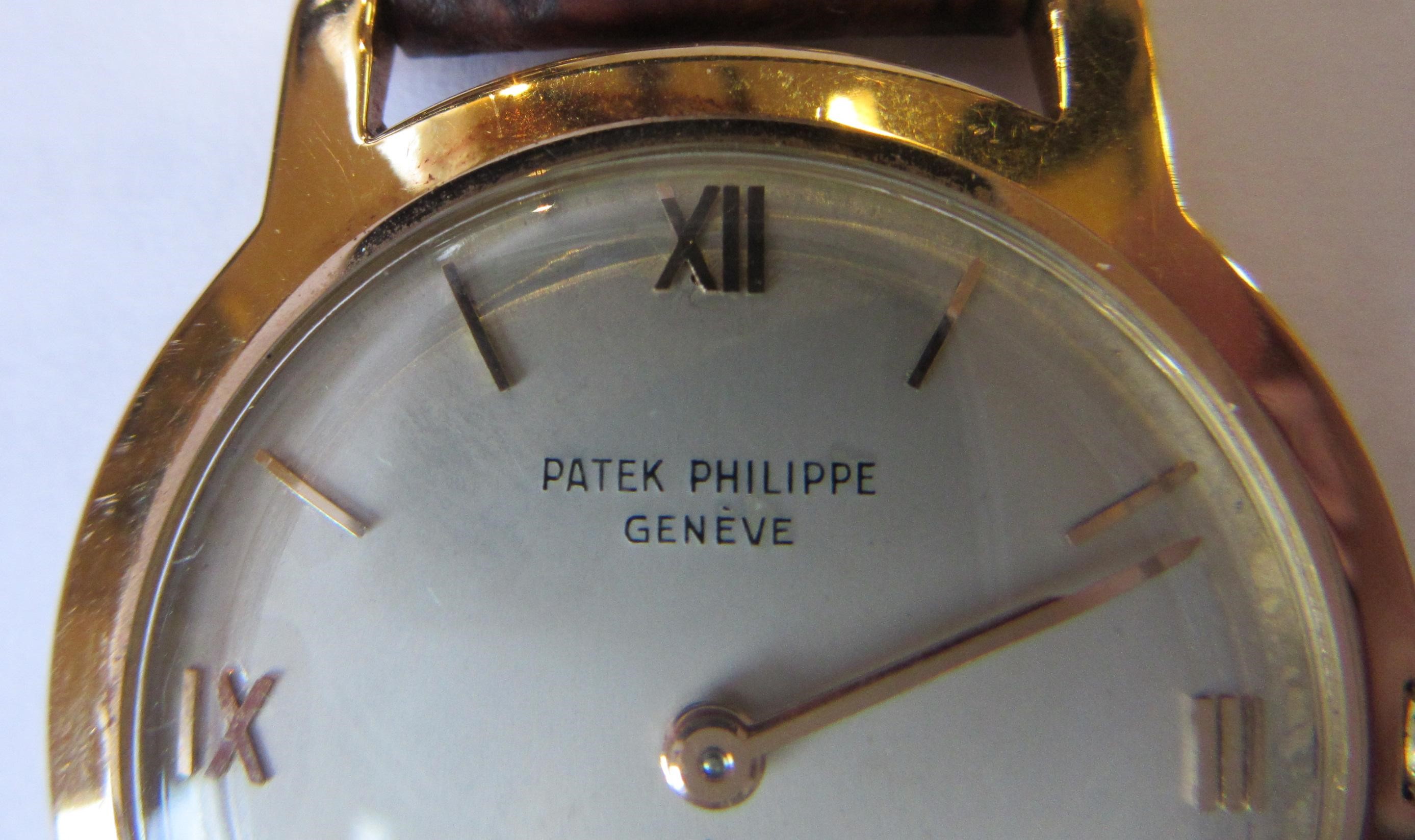 A GENTLEMAN'S 18CT ROSE GOLD PATEK PHILIPPE CALATRAVA WRISTWATCH Image