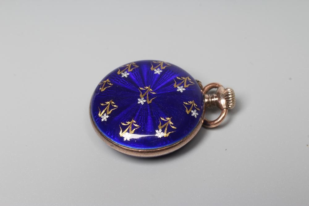 A LADY'S TOP WIND SILVER FOB WATCH Image