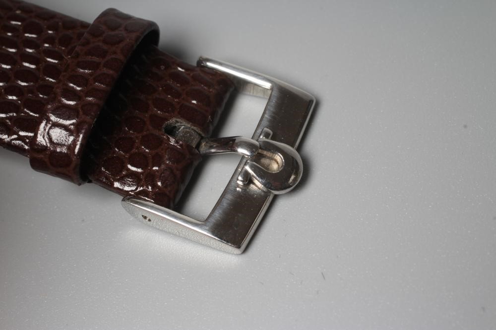 A GENTLEMAN'S OMEGA AUTOMATIC SEAMASTER DE VILLE WRISTWATCH Image