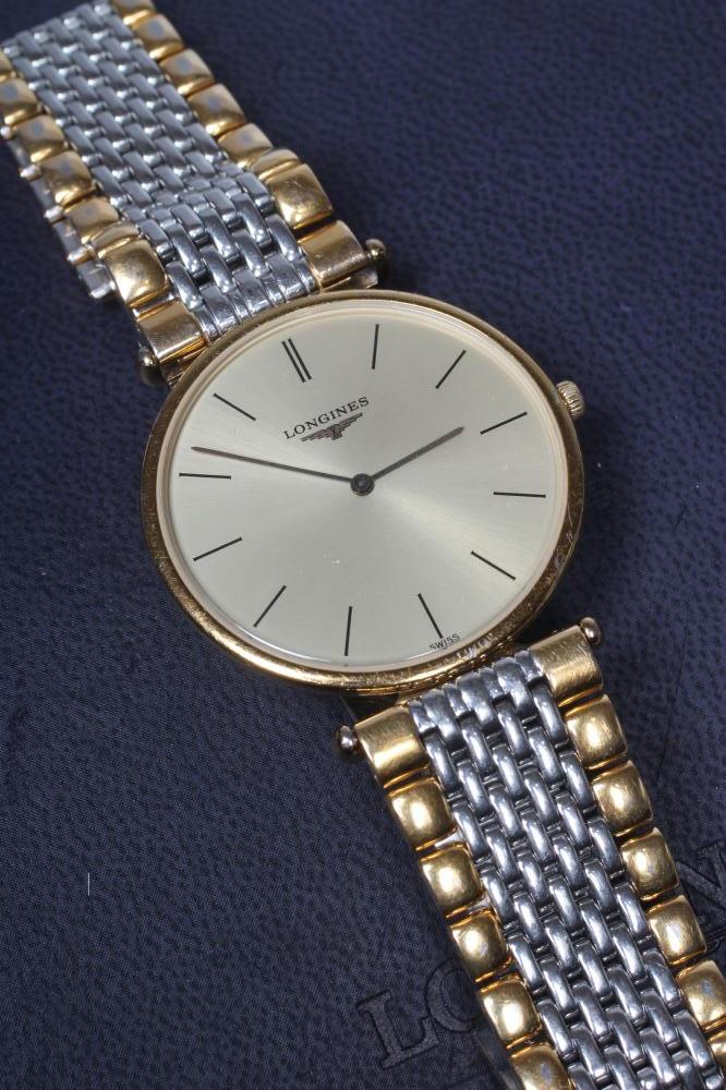 A GENTLEMAN'S LONGINES LA GRANDE CLASSIQUE WRISTWATCH Image