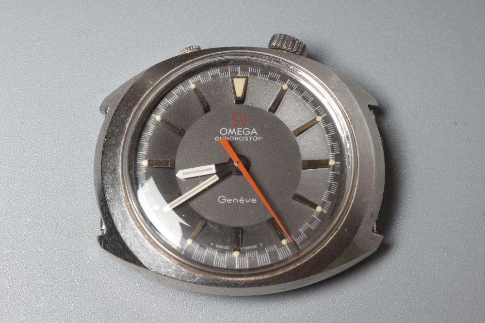 A GENTLEMAN'S OMEGA CHRONOSTOP DRIVERS WATCH Image