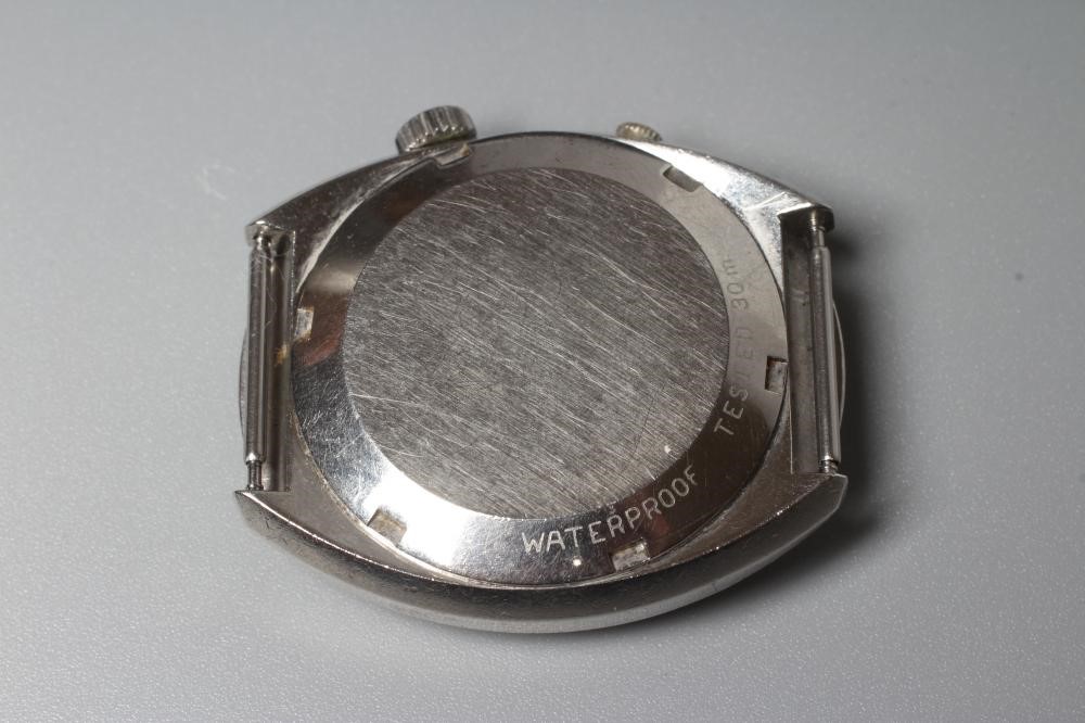 A GENTLEMAN'S OMEGA CHRONOSTOP DRIVERS WATCH Image