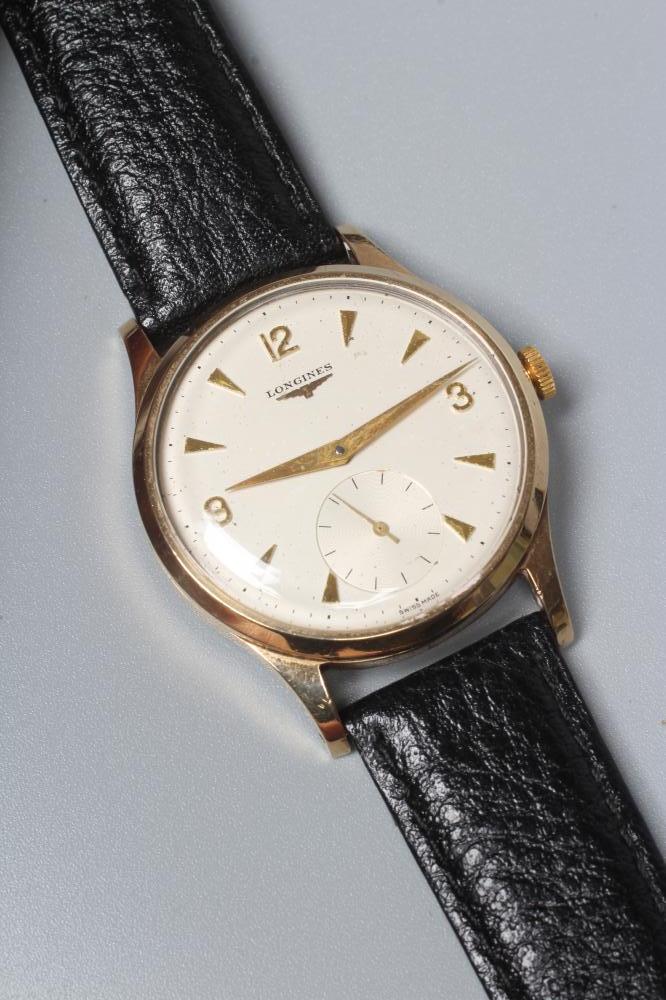 A GENTLEMAN'S 9CT GOLD LONGINES WRISTWATCH Image