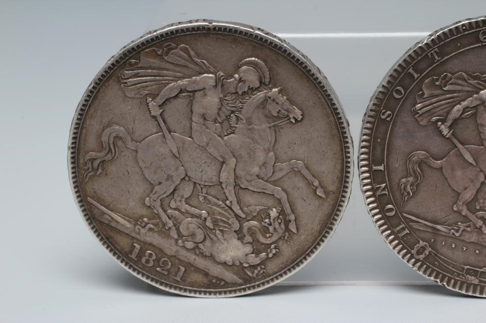 A GEORGE III CROWN,1819, 28.2g, together with a George IV crown, 1821, 28g (2) Image