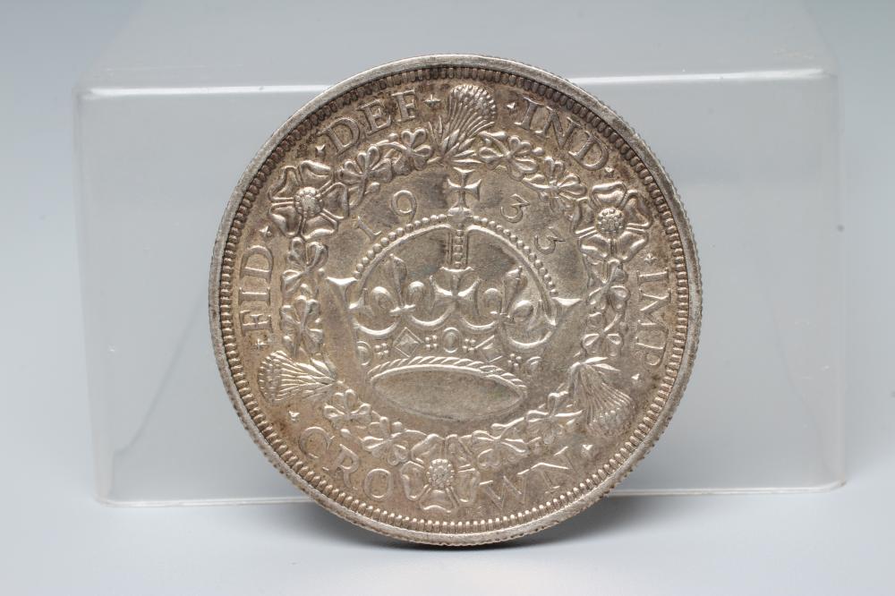 A GEORGE V WREATH CROWN, 1933, 28.2g Image