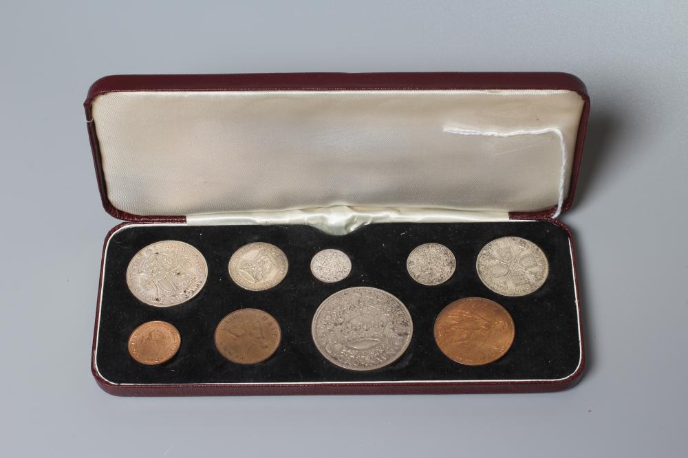 A GEORGE V SPECIMEN COIN SET, 1930, comprising 9 coins and including a wreath crown, boxed Image