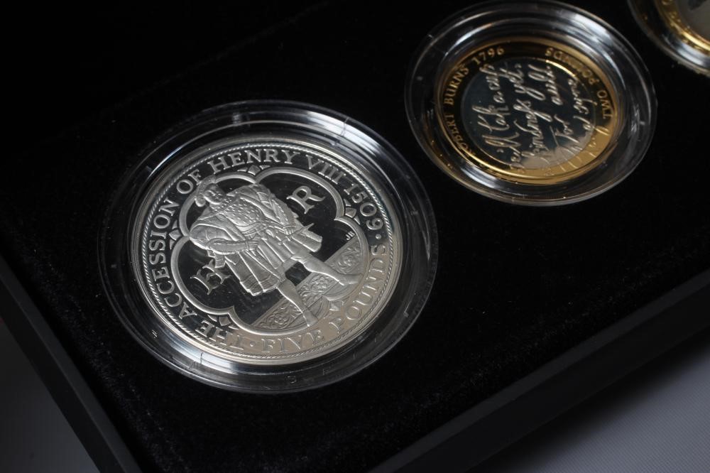 A SILVER FOUR COIN PROOF PIEDFORT SET, 2009, with one £5 coin, two £2 coins, and a Kew Gardens 50p, Image