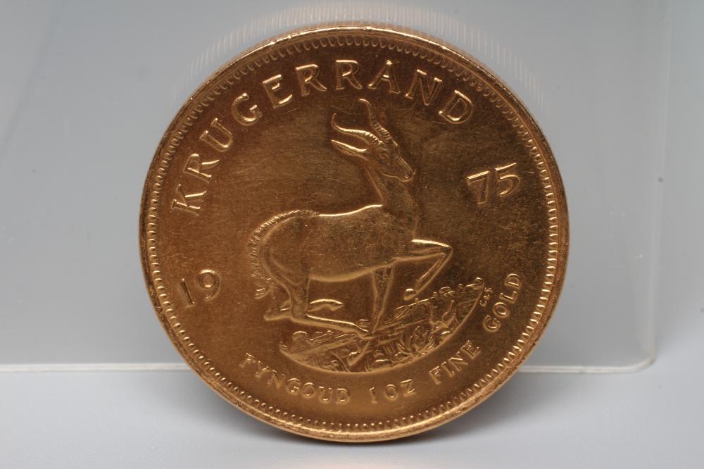 A GOLD KRUGERRAND, 1975, 1oz Fine Gold, 33.9g Image