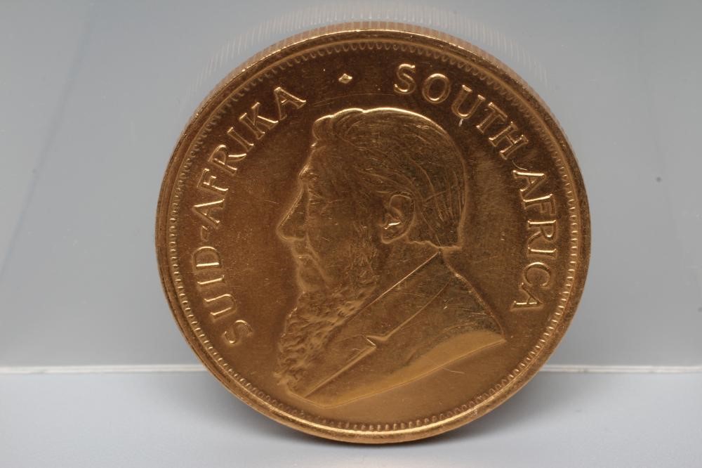 A GOLD KRUGERRAND, 1975, 1oz Fine Gold, 33.9g Image