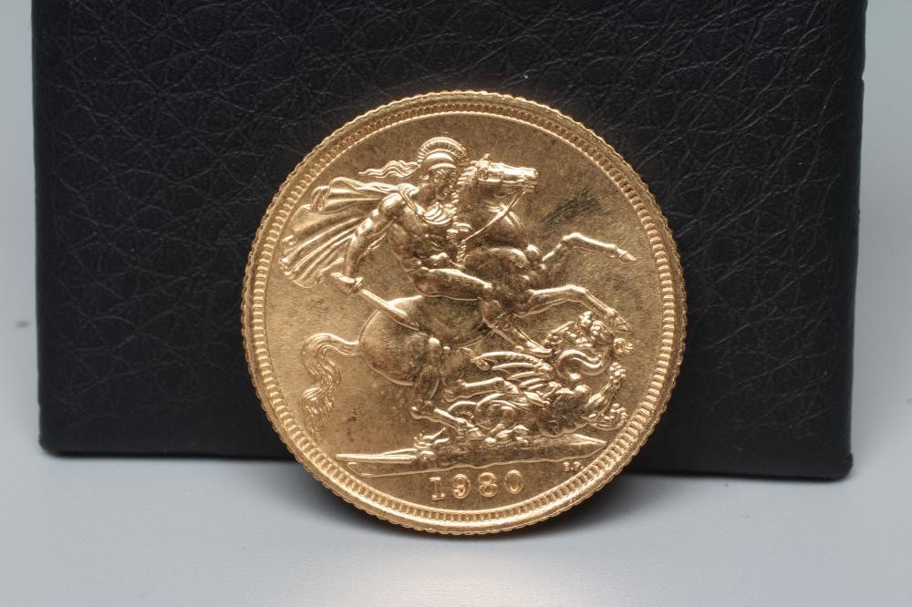 AN ELIZABETH II SOVEREIGN, 1980, 8g Image