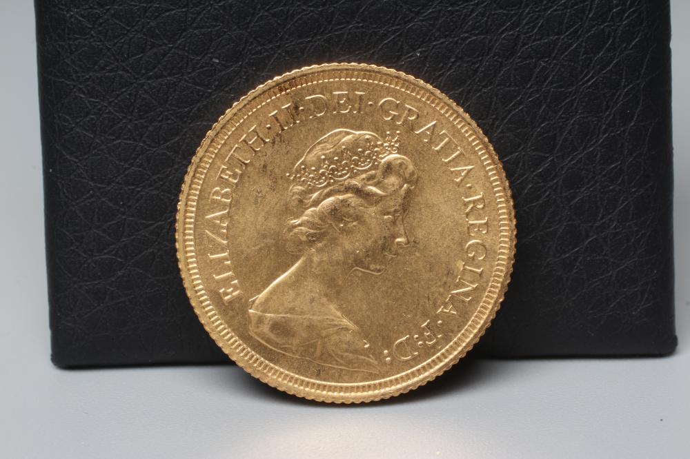 AN ELIZABETH II SOVEREIGN, 1980, 8g Image
