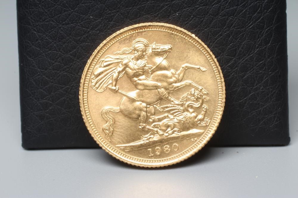 AN ELIZABETH II SOVEREIGN, 1980, 8g Image