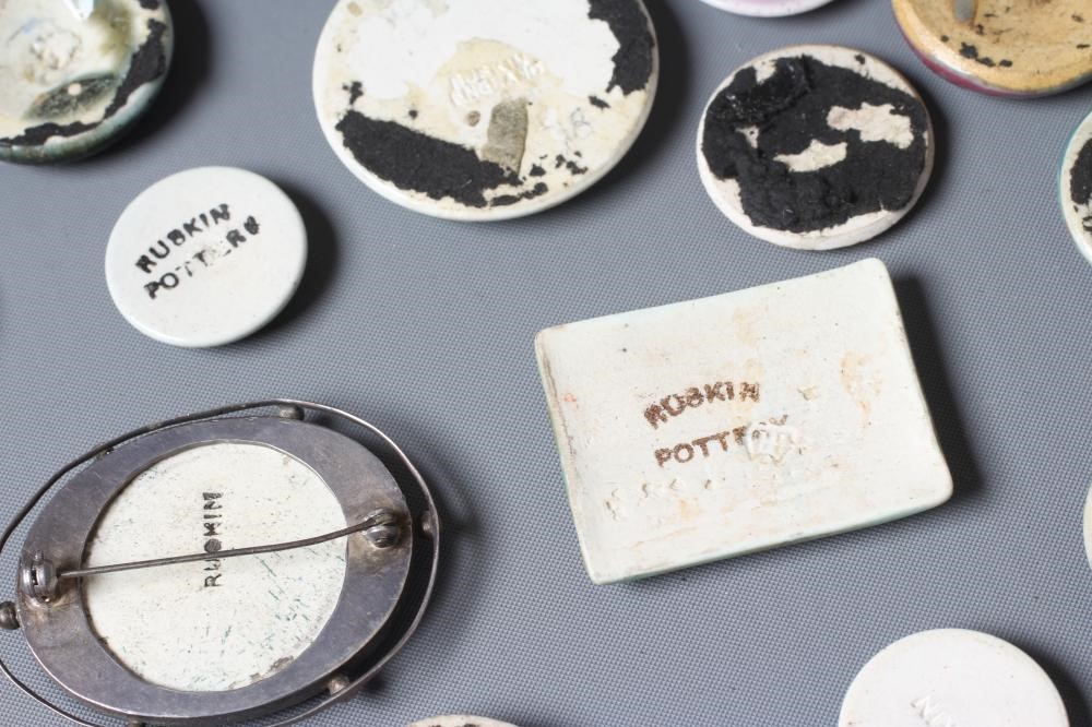 FOUR RUSKIN POTTERY BUTTONS Image